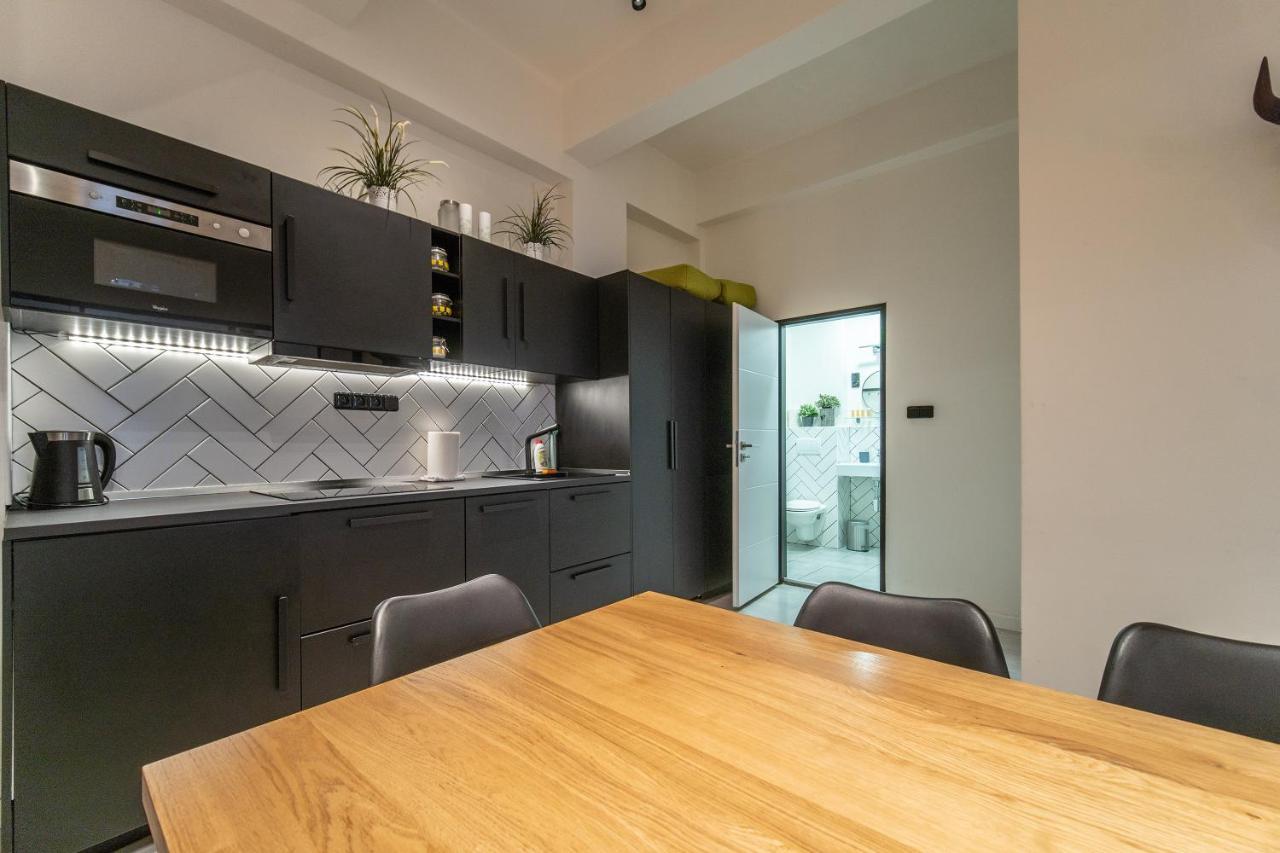 Sunny Central Apartment On Wenceslas Square By Easybnb Прага Екстериор снимка