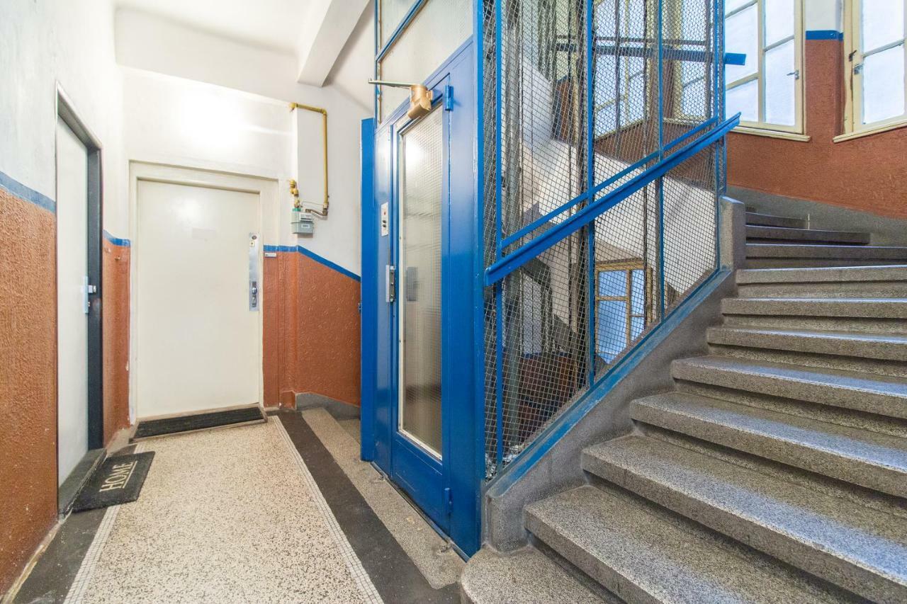 Sunny Central Apartment On Wenceslas Square By Easybnb Прага Екстериор снимка