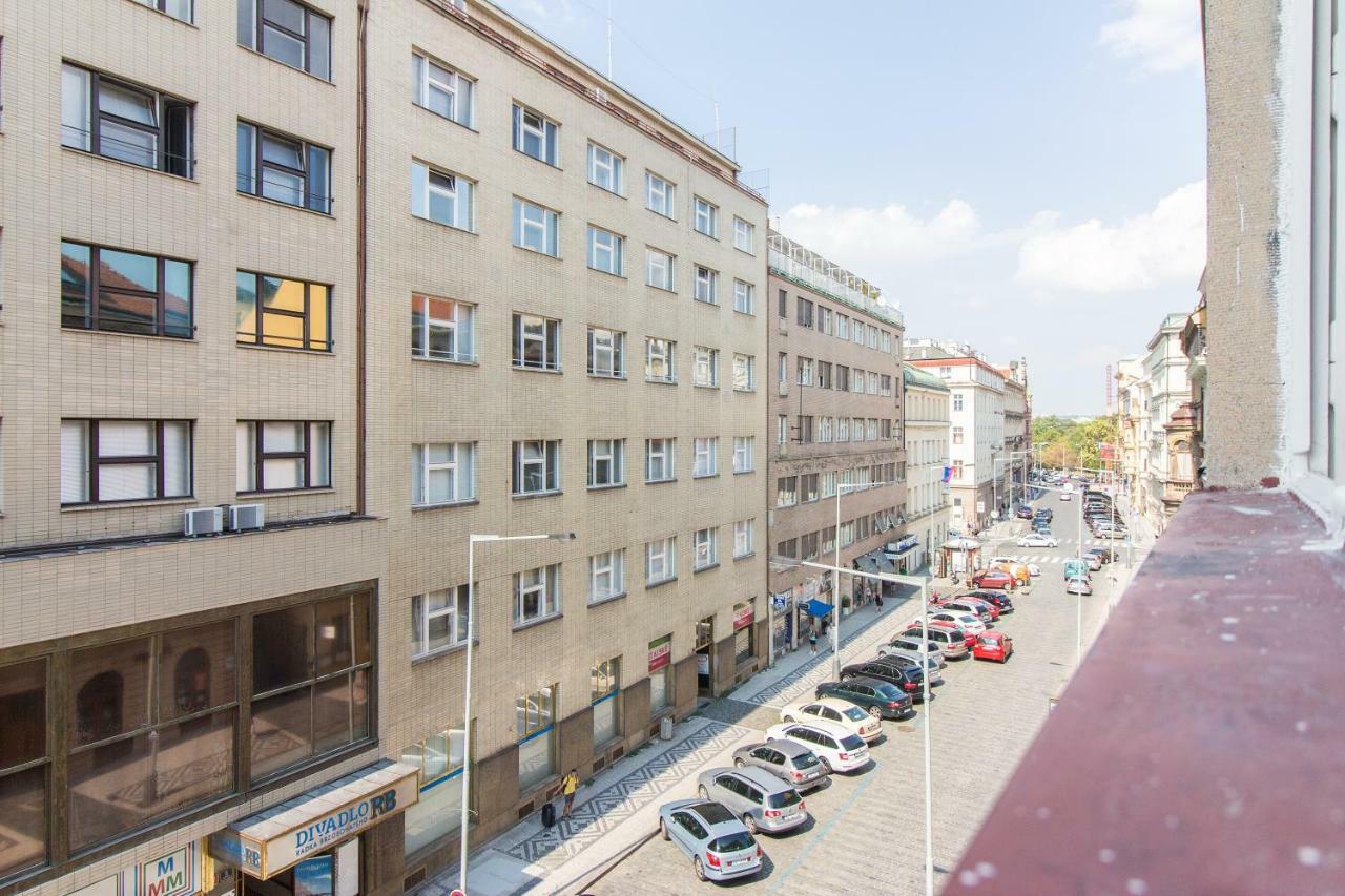 Sunny Central Apartment On Wenceslas Square By Easybnb Прага Екстериор снимка